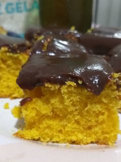 Foto de Bolo de cenoura com cobertura de chocolate